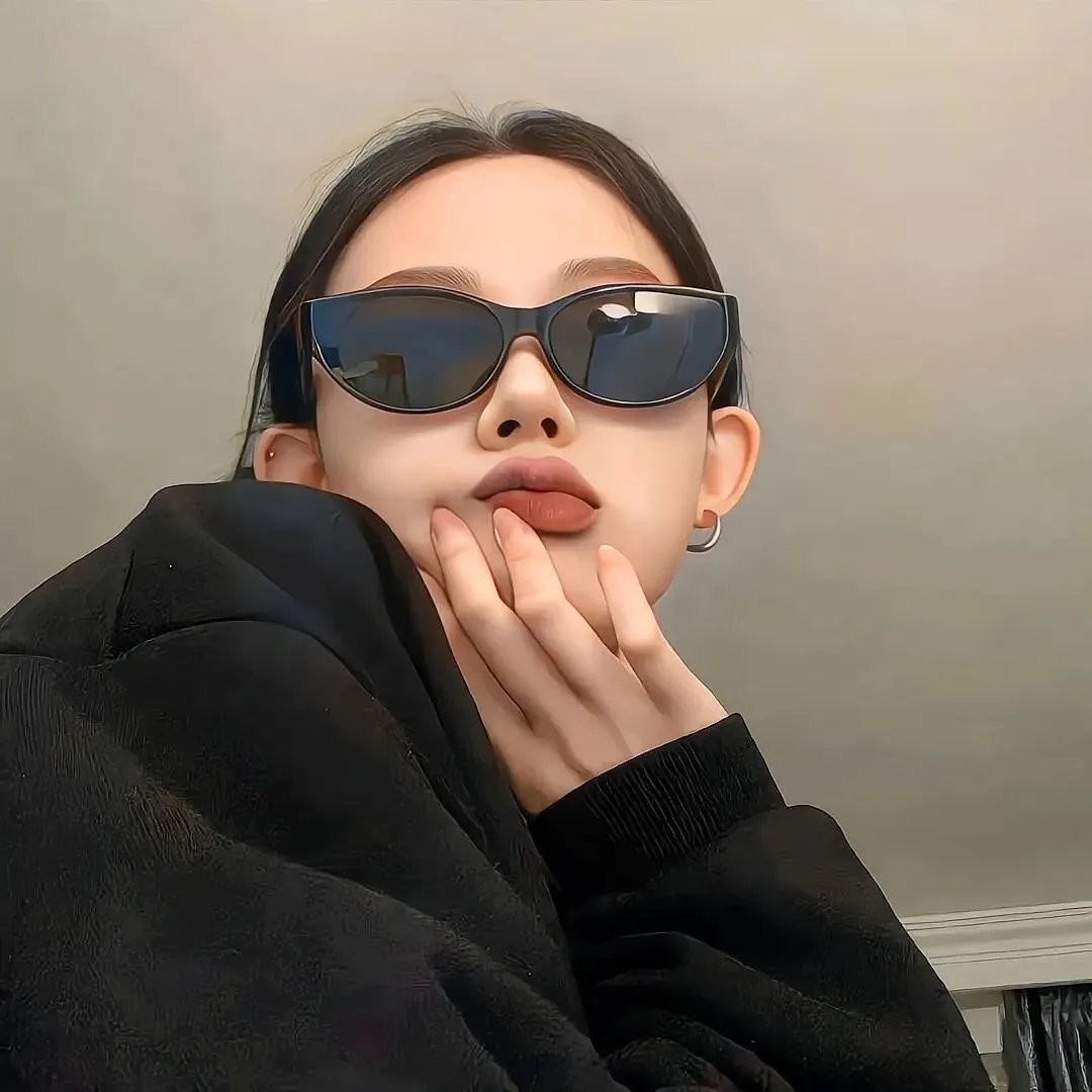 不十分好莱坞